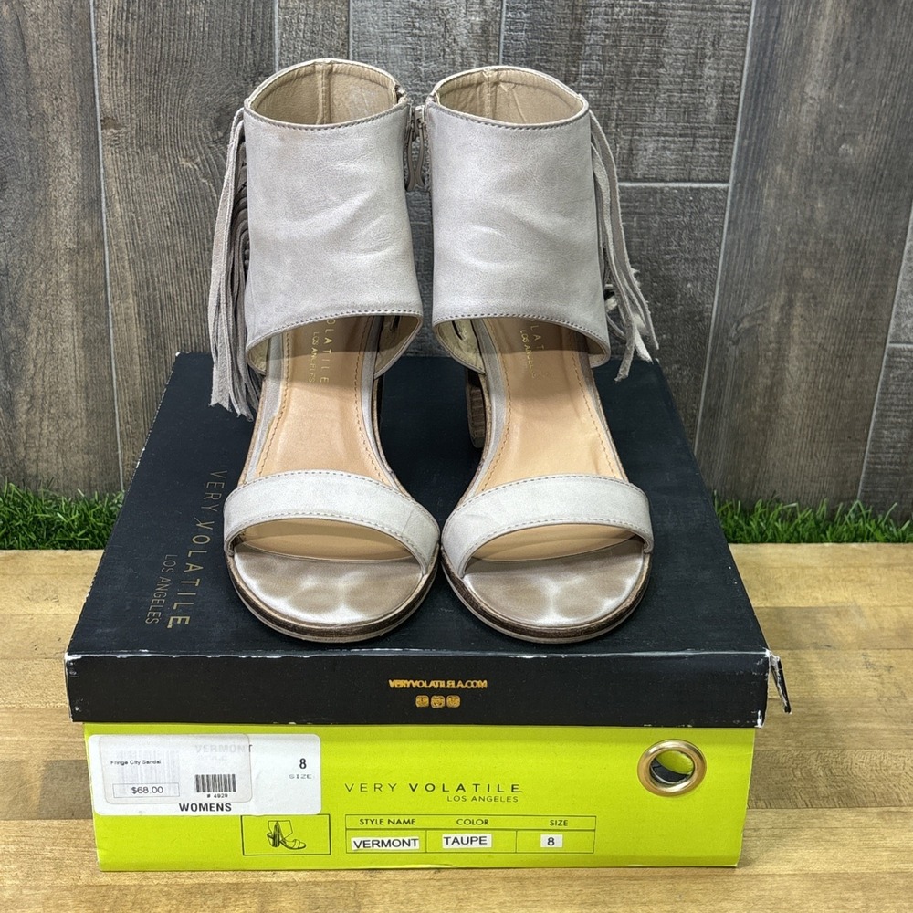 Very Volatile Vermont Heels Women's 8 Taupe Fringe Sandals w/ Original Box